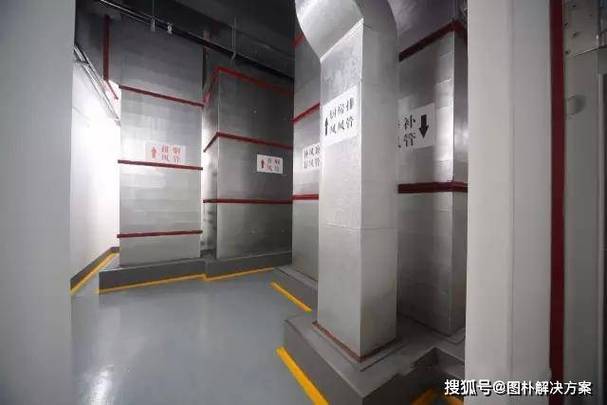 通风与空调02恒隆广场热交换站机房水泵房设备排列整齐有序恒隆广场
